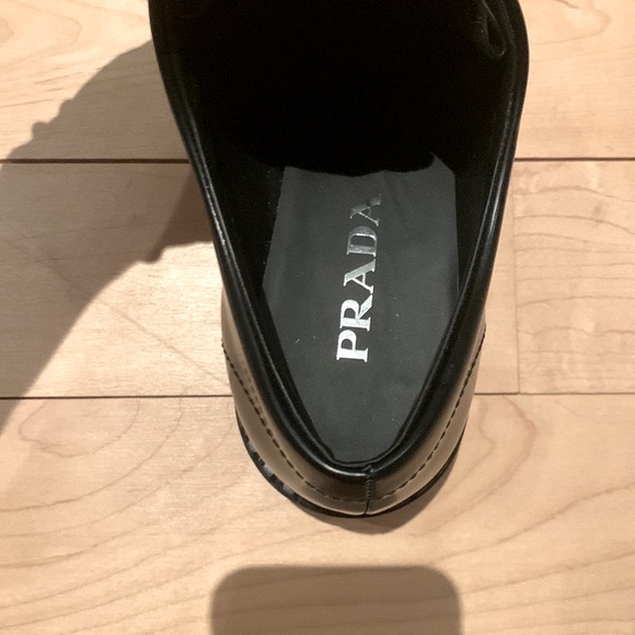 Prada new lace ups black leather - Picture 5 of 6